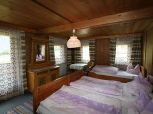 23851893-Ferienwohnung-10-Mayrhofen-300x225-3