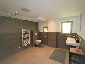 23859922-Ferienwohnung-13-Mayrhofen-300x225-2