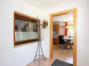 23840750-Ferienwohnung-4-Mayrhofen-300x225-2