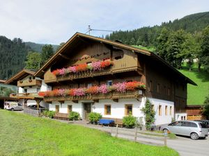 23848399-Ferienwohnung-9-Mayrhofen-300x225-1