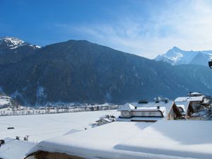 23850767-Ferienwohnung-3-Mayrhofen-300x225-3