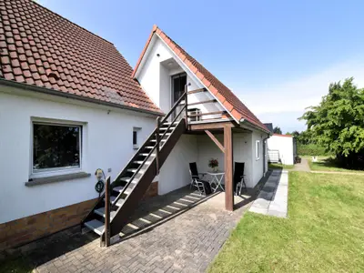 Außenseite Ferienhaus [Sommer]