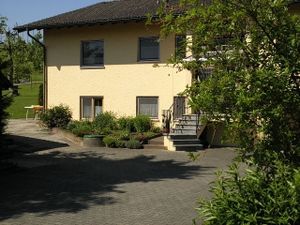 23379057-Ferienwohnung-5-Meckenbeuren-300x225-1