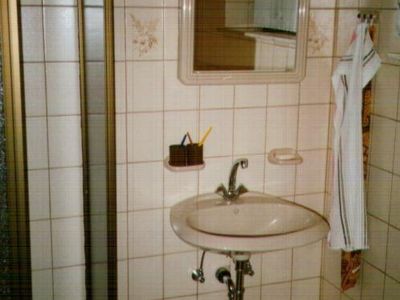 Bad/WC mit Dusche