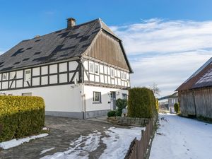 19596011-Ferienwohnung-5-Medebach-300x225-3