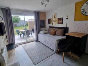 23974550-Ferienwohnung-2-Médis-300x225-2