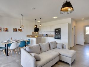 23433855-Ferienwohnung-4-Medulin-300x225-5