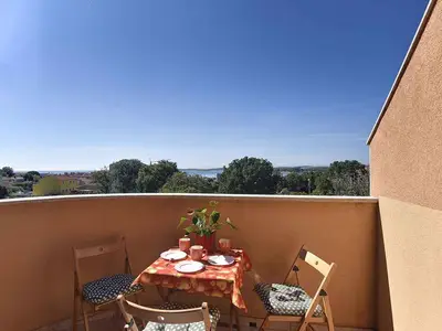 Ferienwohnung für 4 Personen (54 m²) in Medulin 1/10