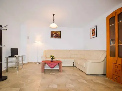 Ferienwohnung für 5 Personen (80 m²) in Liznjan 3/10