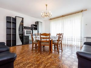 18920868-Ferienwohnung-6-Medulin-300x225-5