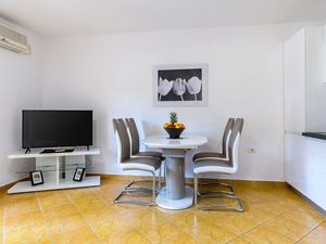 23046347-Ferienwohnung-4-Medulin-300x225-2