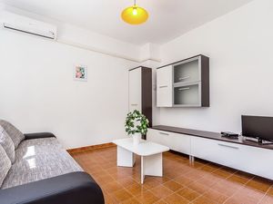 23697089-Ferienwohnung-4-Medulin-300x225-4