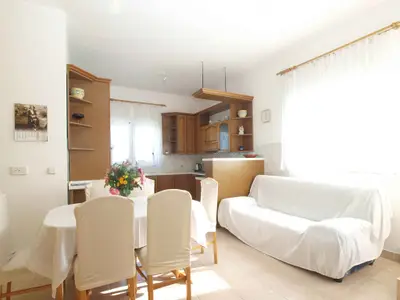 Ferienwohnung für 8 Personen (105 m²) in Medulin 1/10