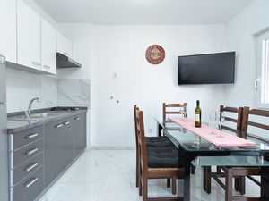 23646922-Ferienwohnung-7-Medulin-300x225-5