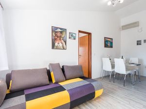 23941478-Ferienwohnung-5-Medulin-300x225-1