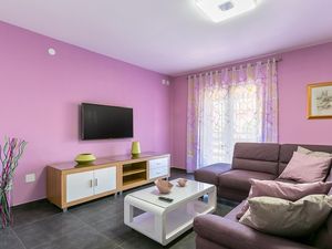 21598727-Ferienwohnung-4-Medulin-300x225-4