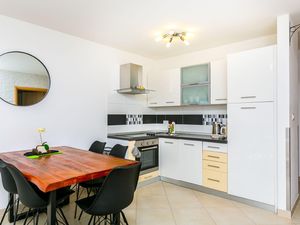 18435651-Ferienwohnung-5-Medulin-300x225-4