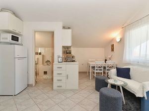 23957849-Ferienwohnung-5-Medulin-300x225-5