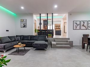 24043911-Ferienwohnung-8-Medulin-300x225-1