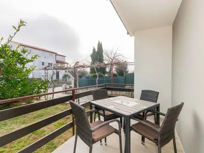 Ferienwohnung für 6 Personen (90 m²) in Medulin 1/10