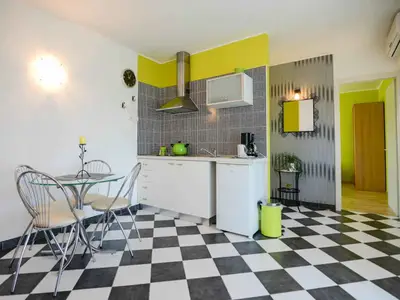 Ferienwohnung für 3 Personen (35 m²) in Liznjan 4/8
