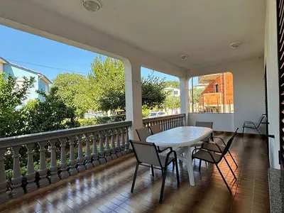 Ferienwohnung für 7 Personen (120 m²) in Medulin 1/10
