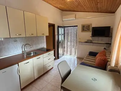 Ferienwohnung für 2 Personen (25 m²) in Medulin 2/10