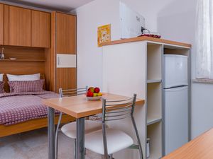 19125790-Ferienwohnung-2-Medveja-300x225-1