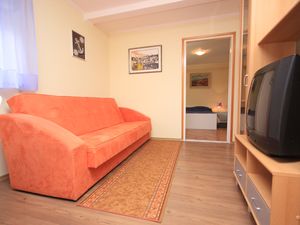 23926664-Ferienwohnung-4-Medveja-300x225-1