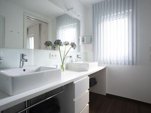 23881588-Ferienwohnung-2-Meersburg-300x225-3