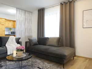 23881846-Ferienwohnung-4-Meersburg-300x225-5