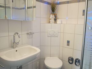 23881867-Ferienwohnung-4-Meersburg-300x225-3