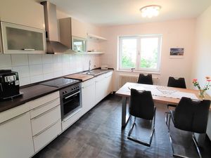 23885671-Ferienwohnung-4-Meersburg-300x225-1