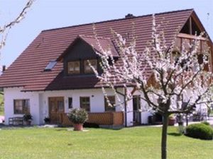 23976674-Ferienwohnung-2-Meersburg-300x225-1