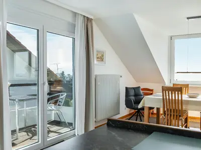 Wohnzimmer/kleiner Balkon