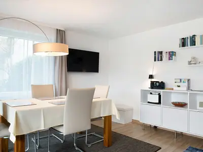 Wohnzimmer/Essbereich