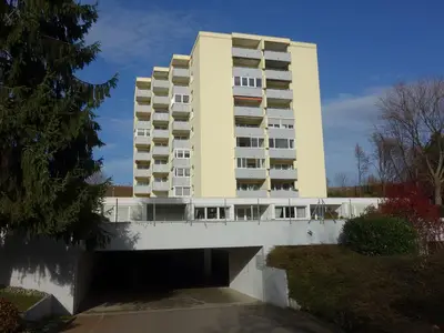 Tiefgarageneinfahrt