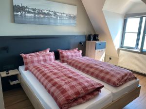 24035596-Ferienwohnung-2-Meersburg-300x225-1