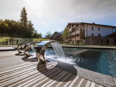 PoolOfHouse