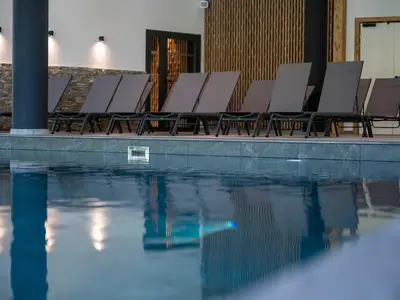 PoolOfHouse