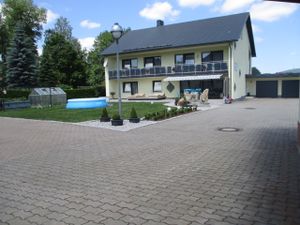 23879504-Ferienwohnung-8-Mehlmeisel-300x225-1