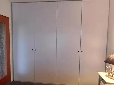 Maßgefertigter Schrank
