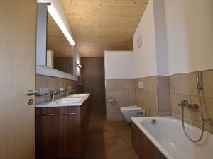 21935787-Ferienwohnung-5-Meiringen-300x225-3