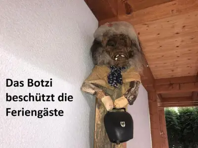 Botzi_Maske