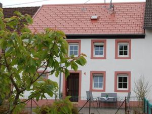 19341084-Ferienwohnung-2-Meisburg-300x225-0