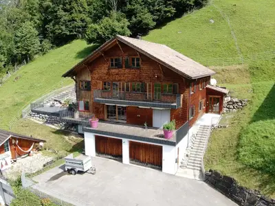 Außenseite Ferienhaus [Sommer]
