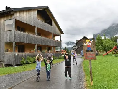 Ferienwohnung für 6 Personen (65 m²) in Mellau 1/10