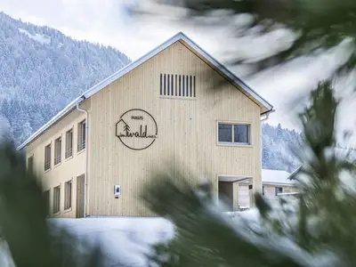 Ferienwohnung für 6 Personen (62 m²) in Mellau 1/10