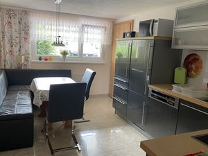 23490621-Ferienwohnung-2-Mels-300x225-0