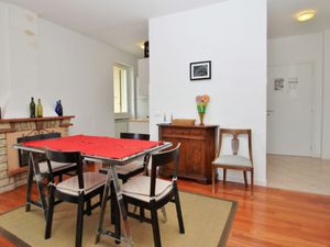 23067893-Ferienwohnung-2-Menaggio-300x225-3